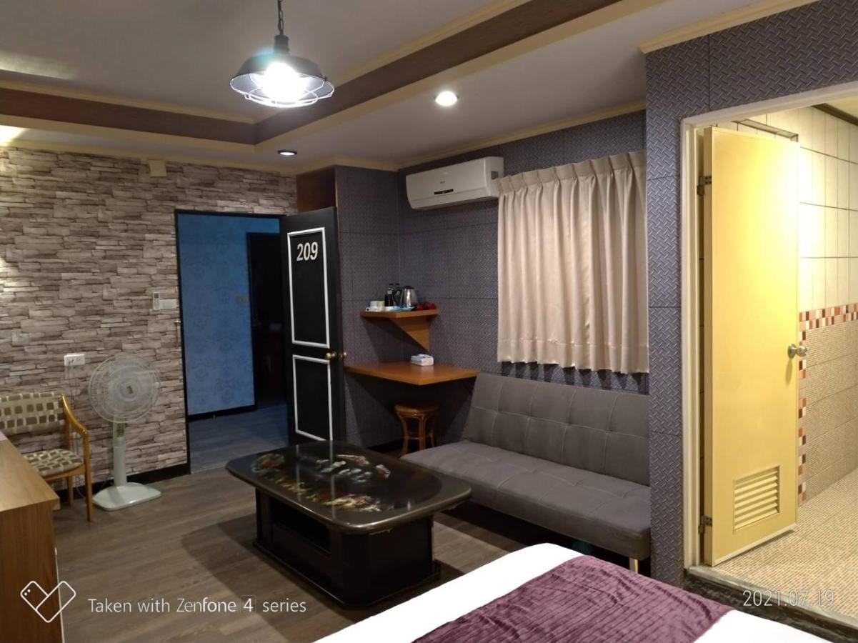 Guan Lun Hotel Хуалянь Экстерьер фото