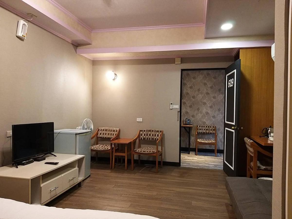 Guan Lun Hotel Хуалянь Экстерьер фото